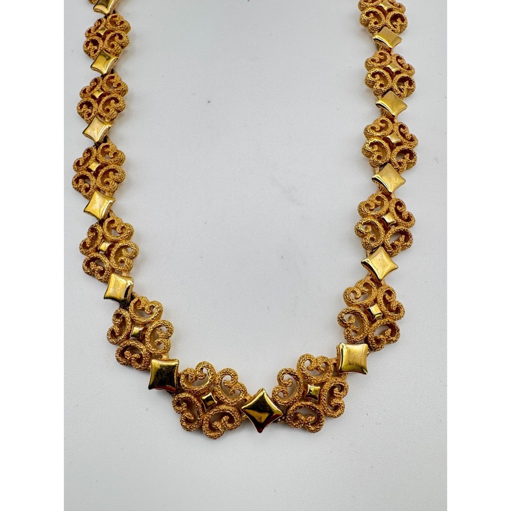 Vintage‎ Avon Necklace Precious Pretenders Gold Tone Scroll Link Choker 1971